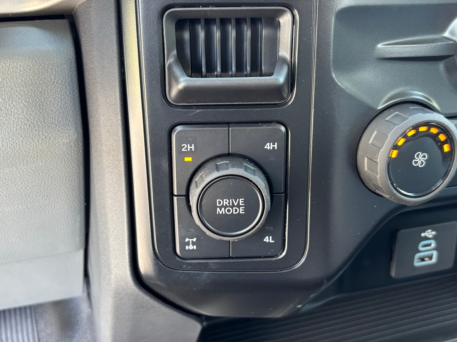 2026 Ford F-250 XL photo 4