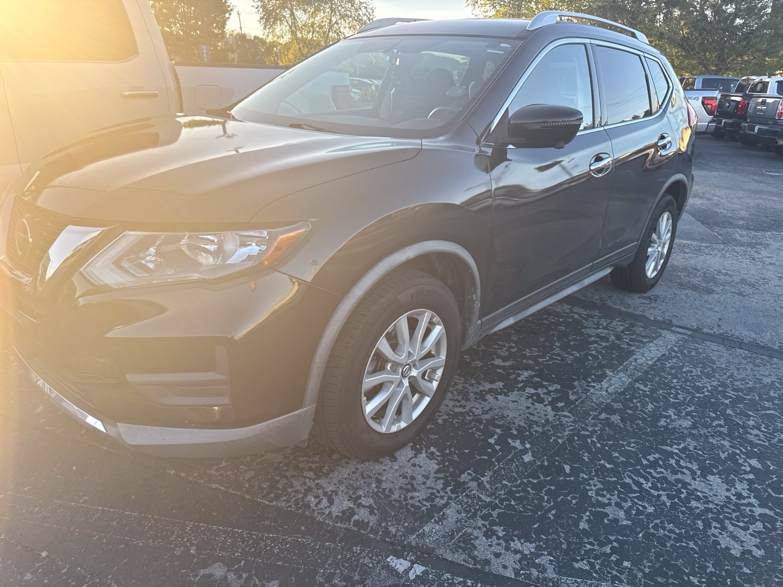  Nissan Rogue