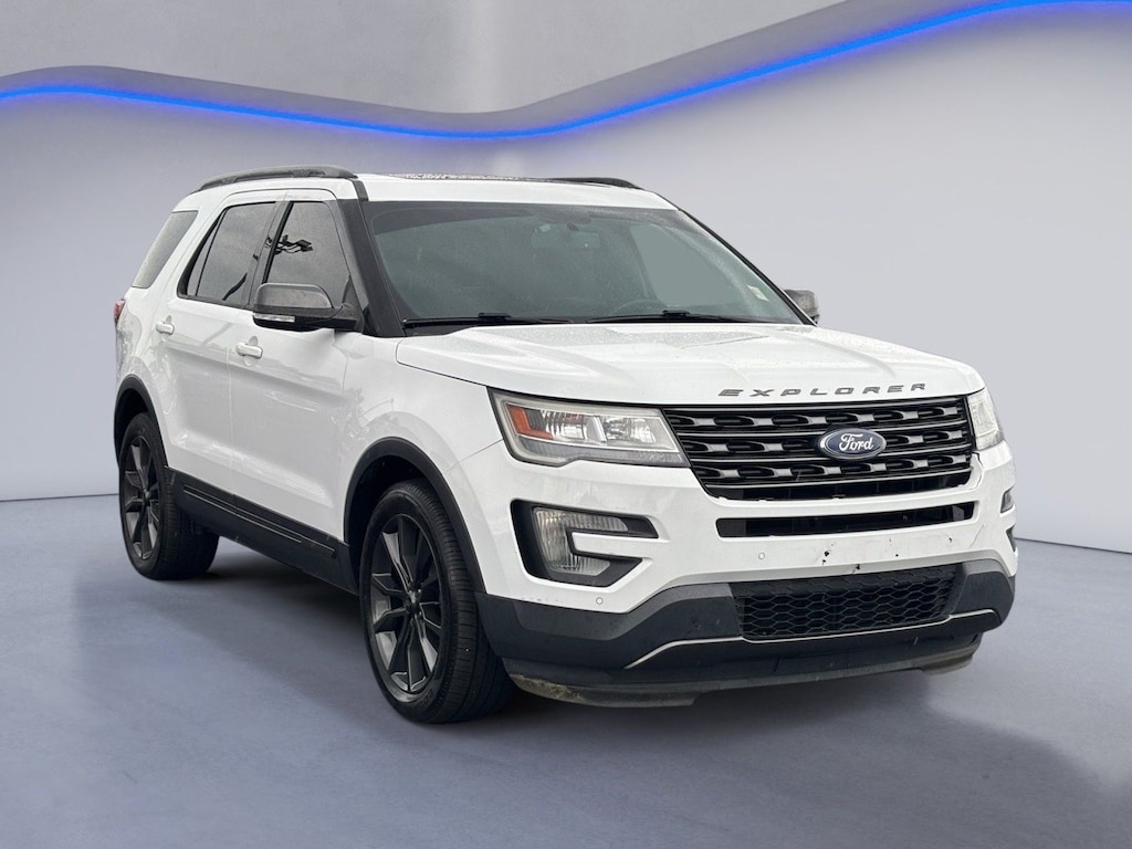 Used 2017 Ford Explorer XLT SUV