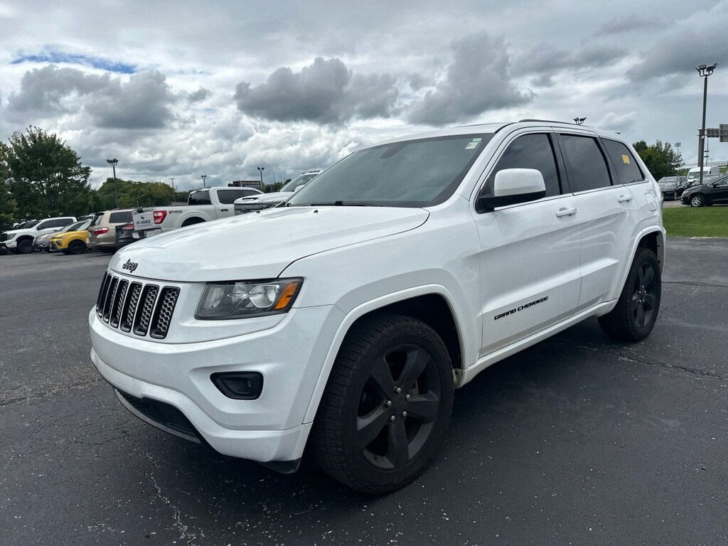 Used 2015 Jeep Grand Cherokee Altitude SUV
