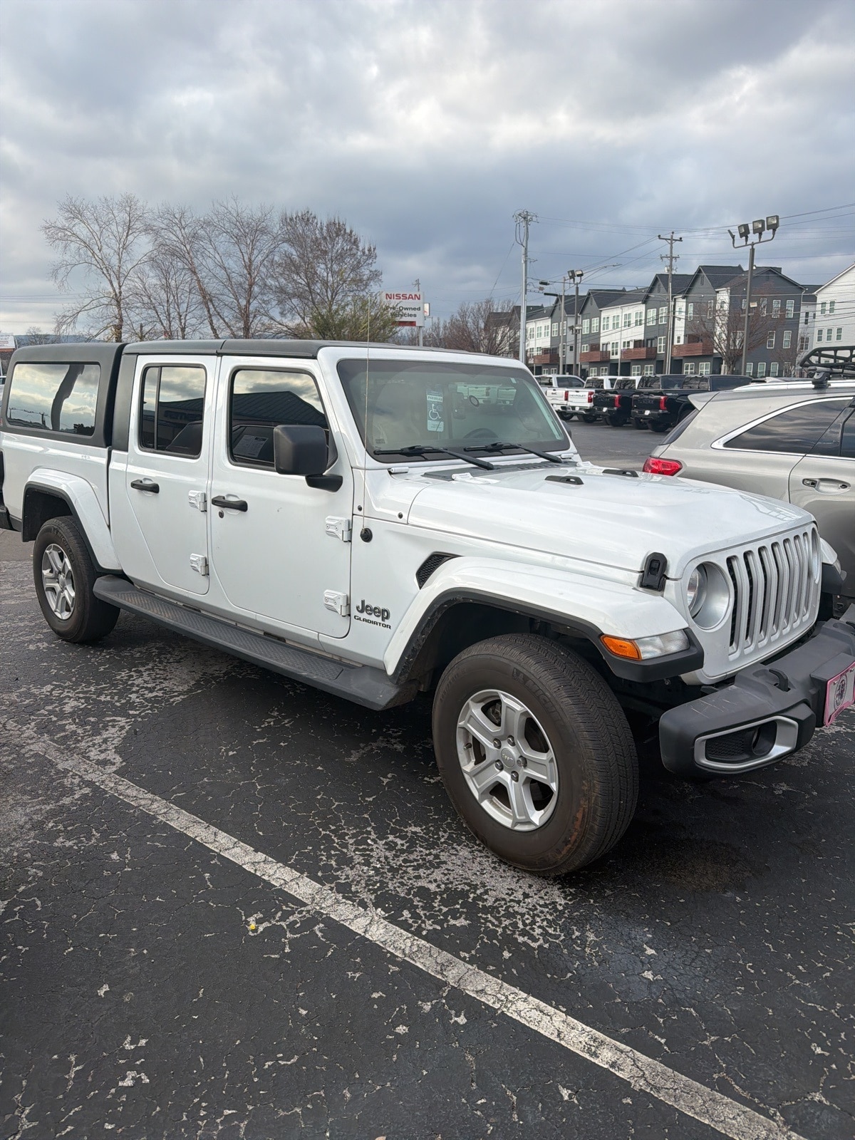 2021 Jeep Gladiator Overland's photo