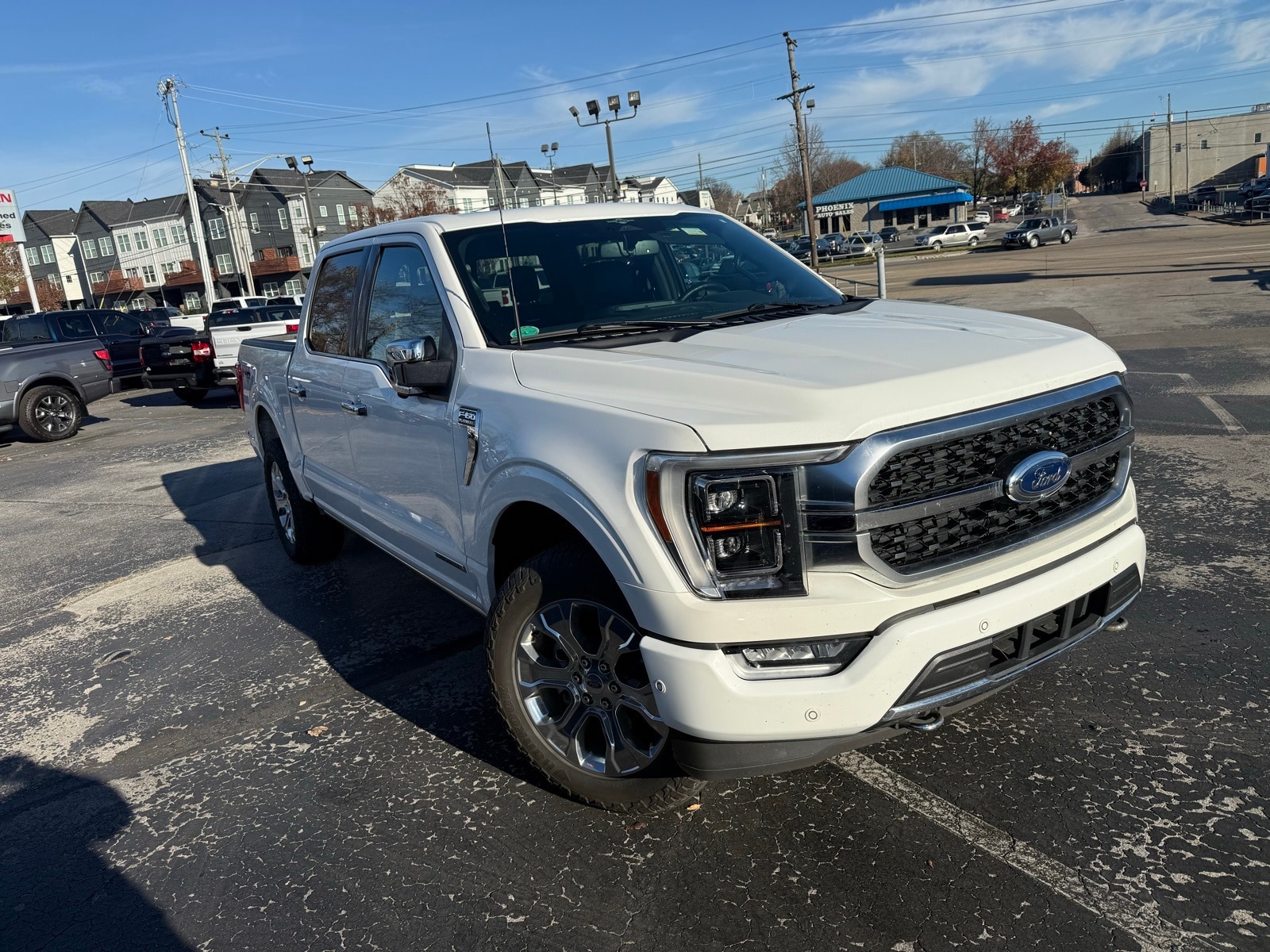 2023 Ford F-150 Platinum photo 3