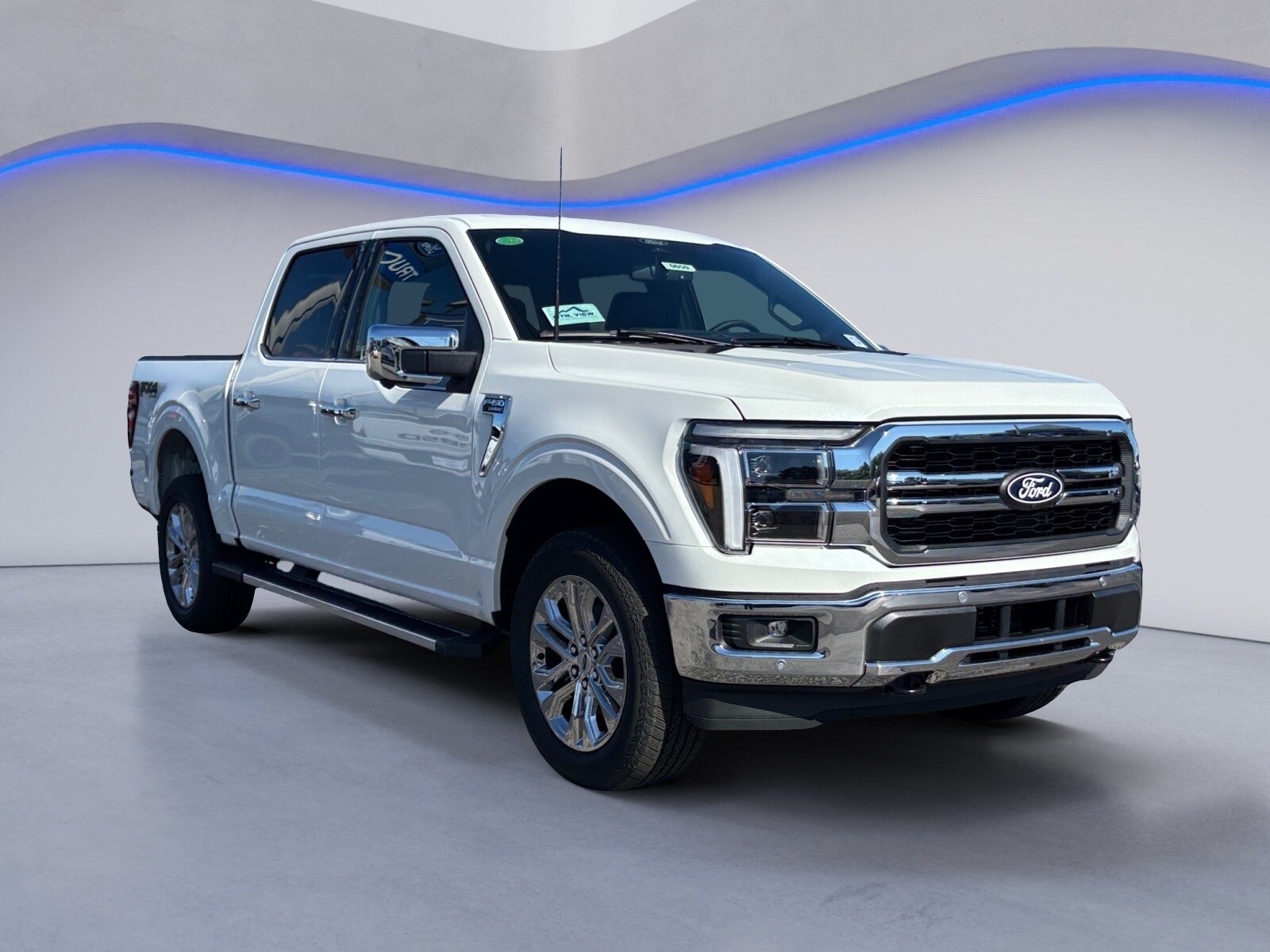 2025 Ford F-150 Lariat photo 3