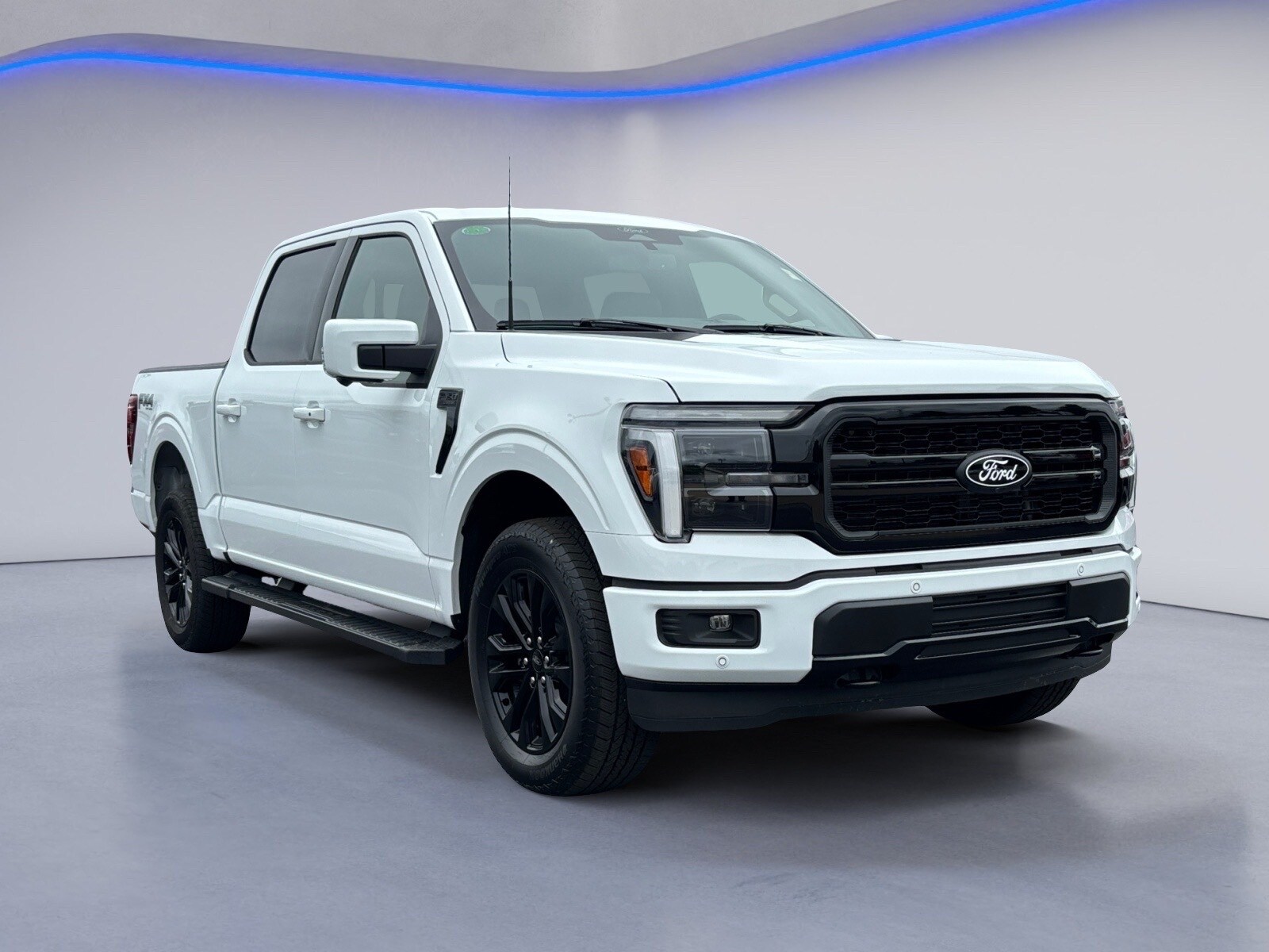 2025 Ford F-150 Lariat photo 3
