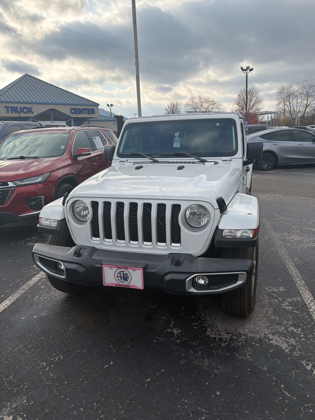 Used 2021 Jeep Gladiator Overland Truck