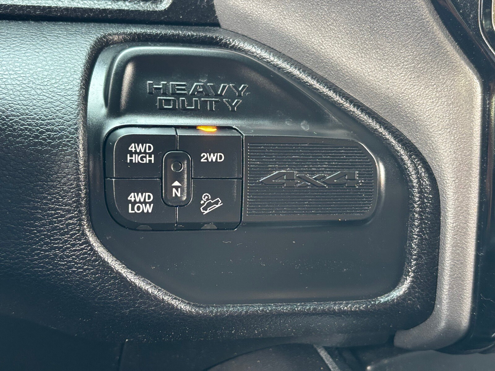 2020 Ram 2500 Laramie photo 4