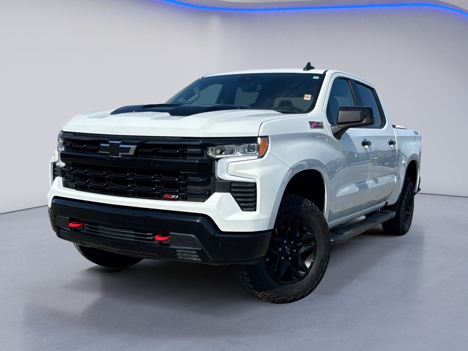 2024 Chevrolet Silverado 1500 LT Trail Boss photo 2