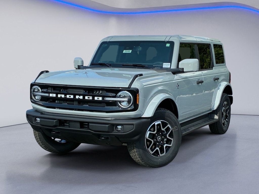 New 2026 Ford Bronco Outer Banks SUV