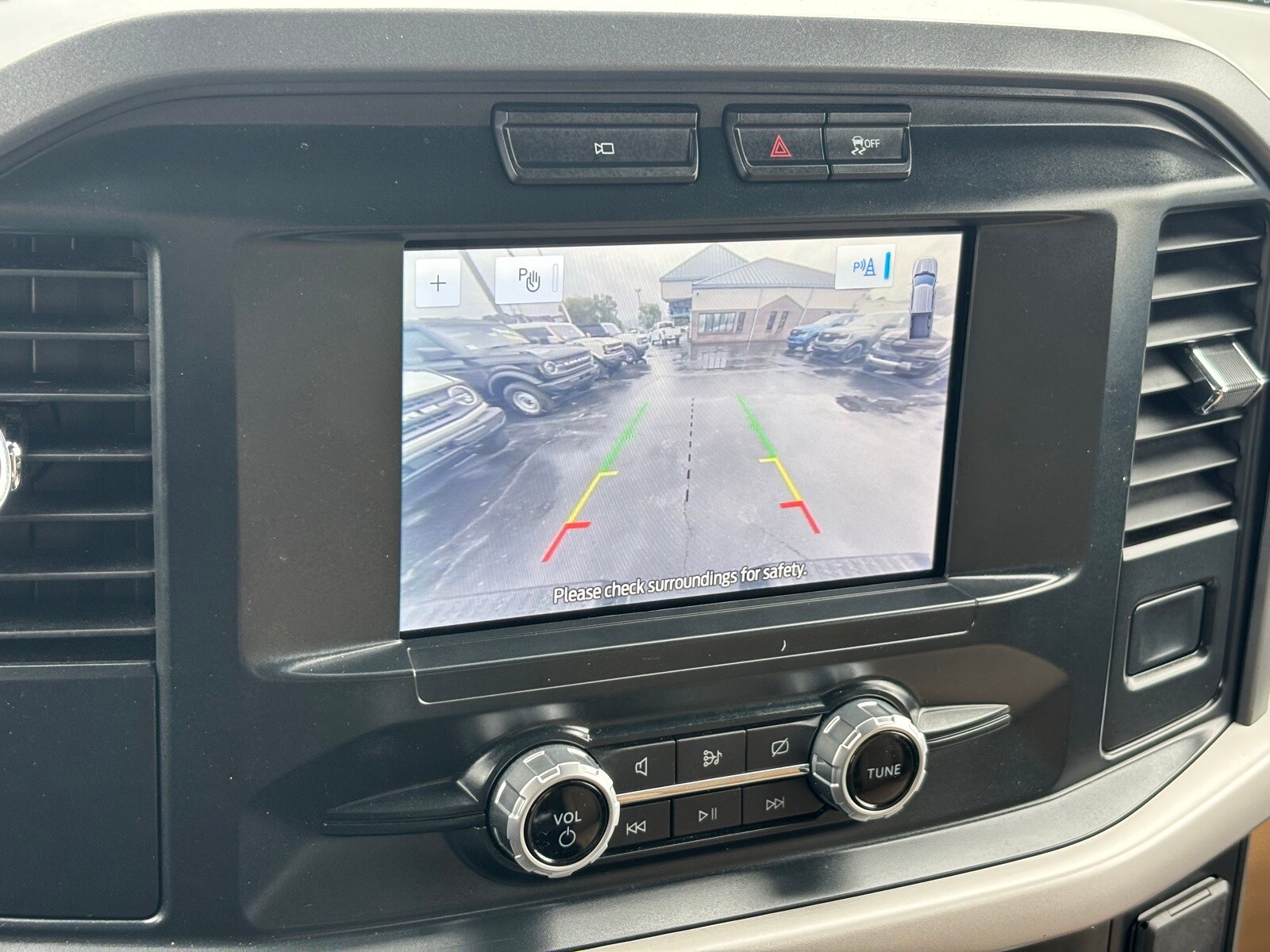 2022 Ford F-150 XLT photo 4
