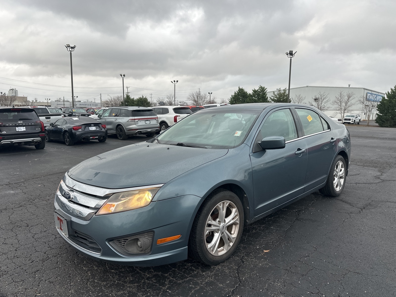 2012 Ford Fusion SE's photo