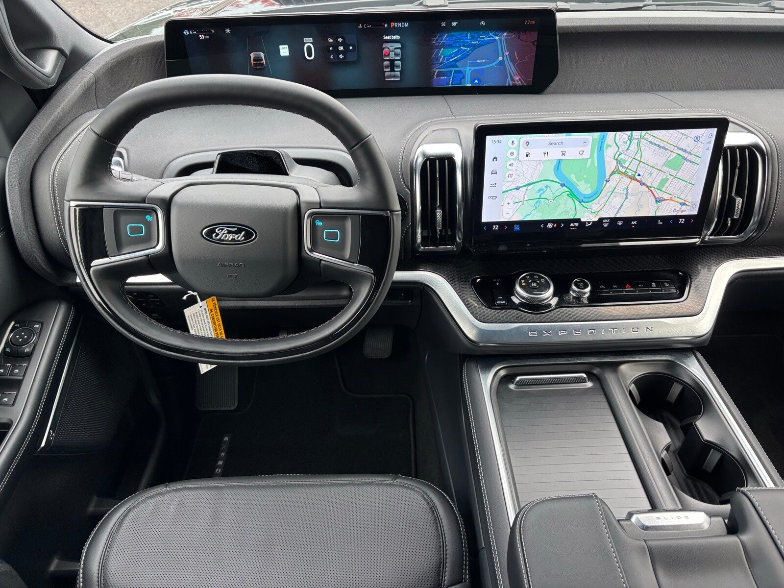 2025 Ford Expedition MAX Platinum photo 3