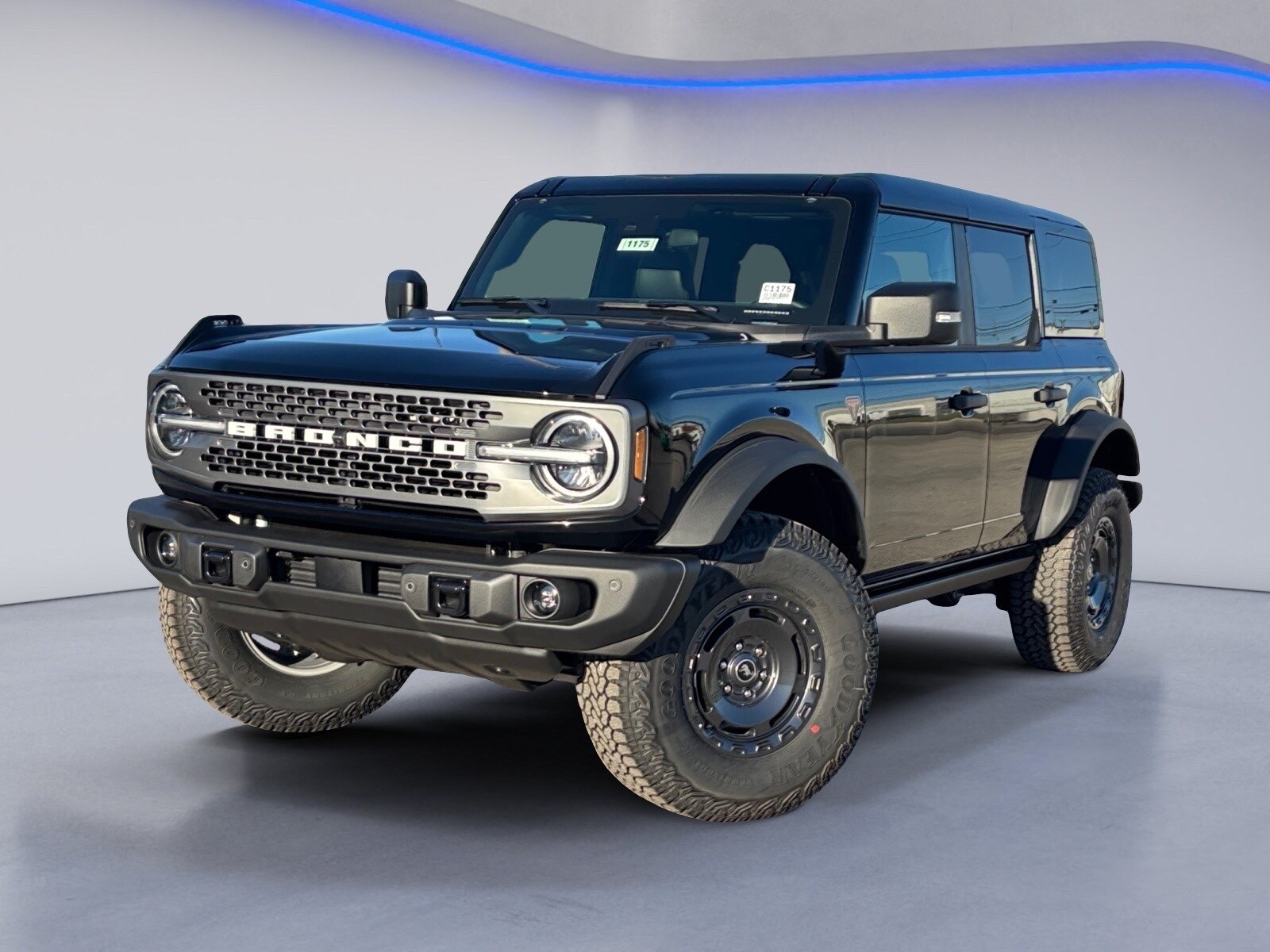 2025 Ford Bronco Badlands photo 2