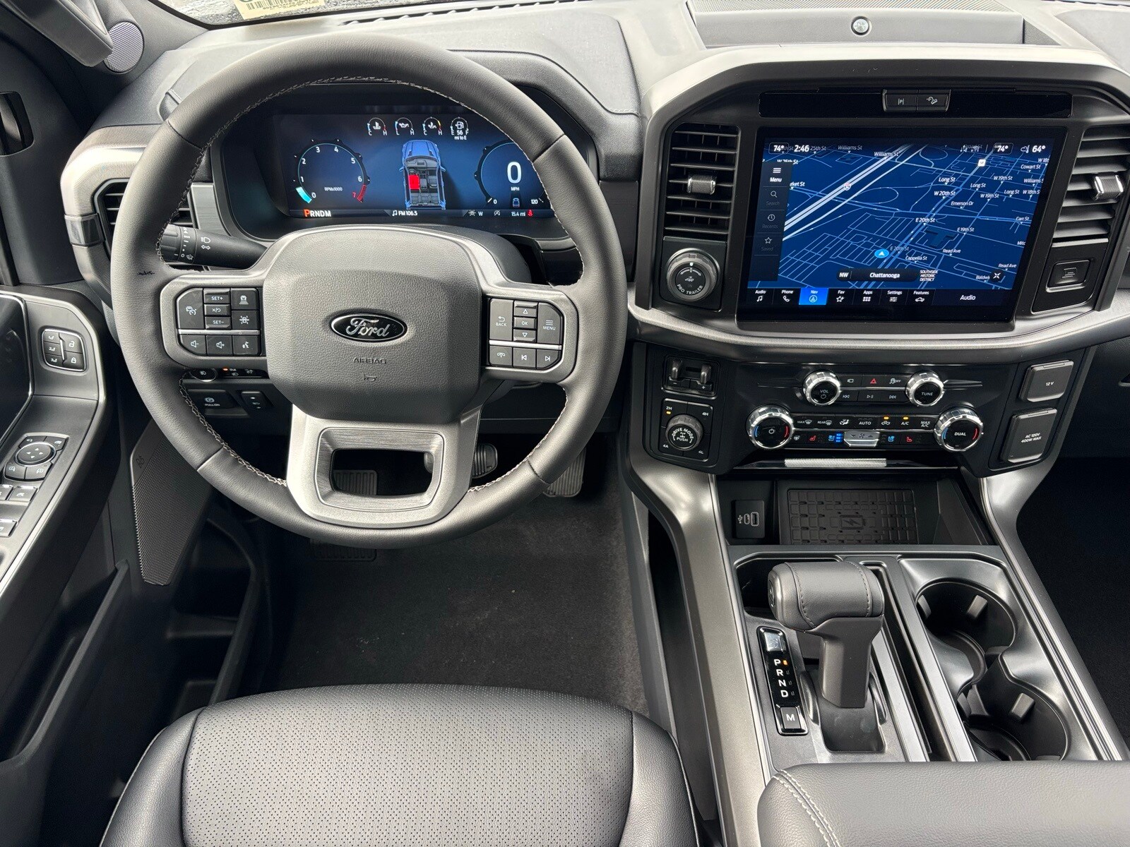 2025 Ford F-150 Lariat photo 2