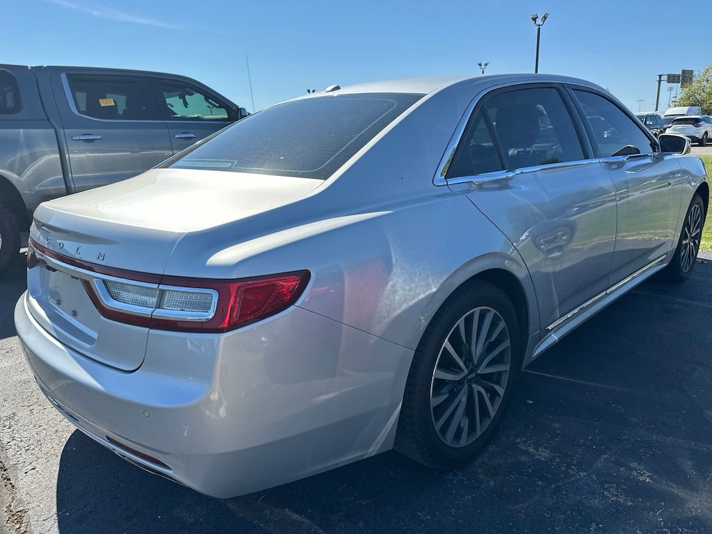 Used 2017 Lincoln Continental Select Sedan