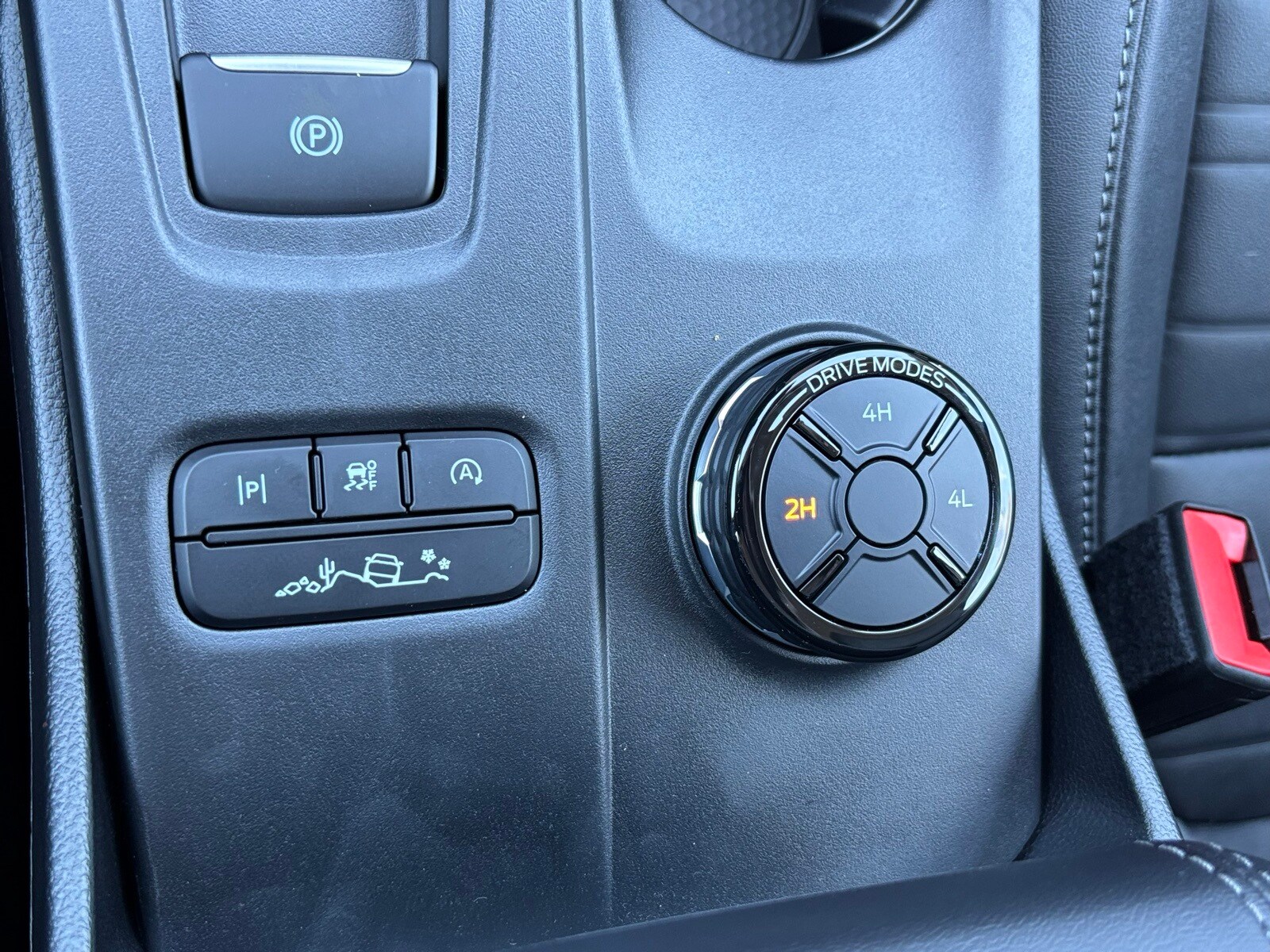 2025 Ford Ranger Lariat photo 3