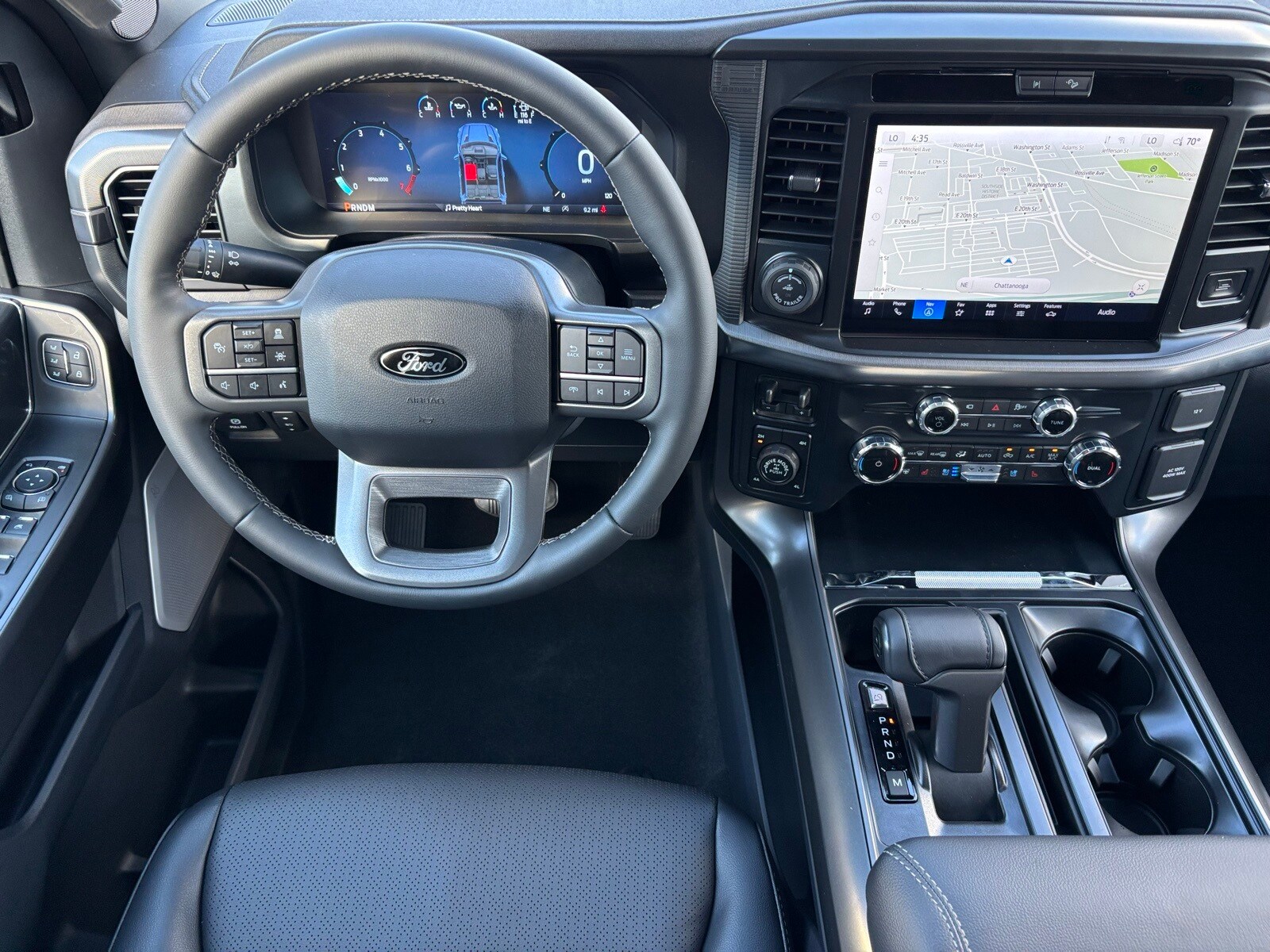 2025 Ford F-150 Lariat photo 3