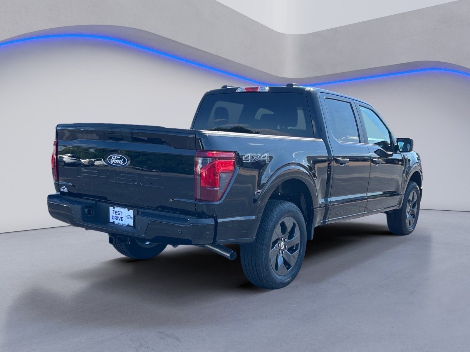 2025 Ford F-150 STX photo 4