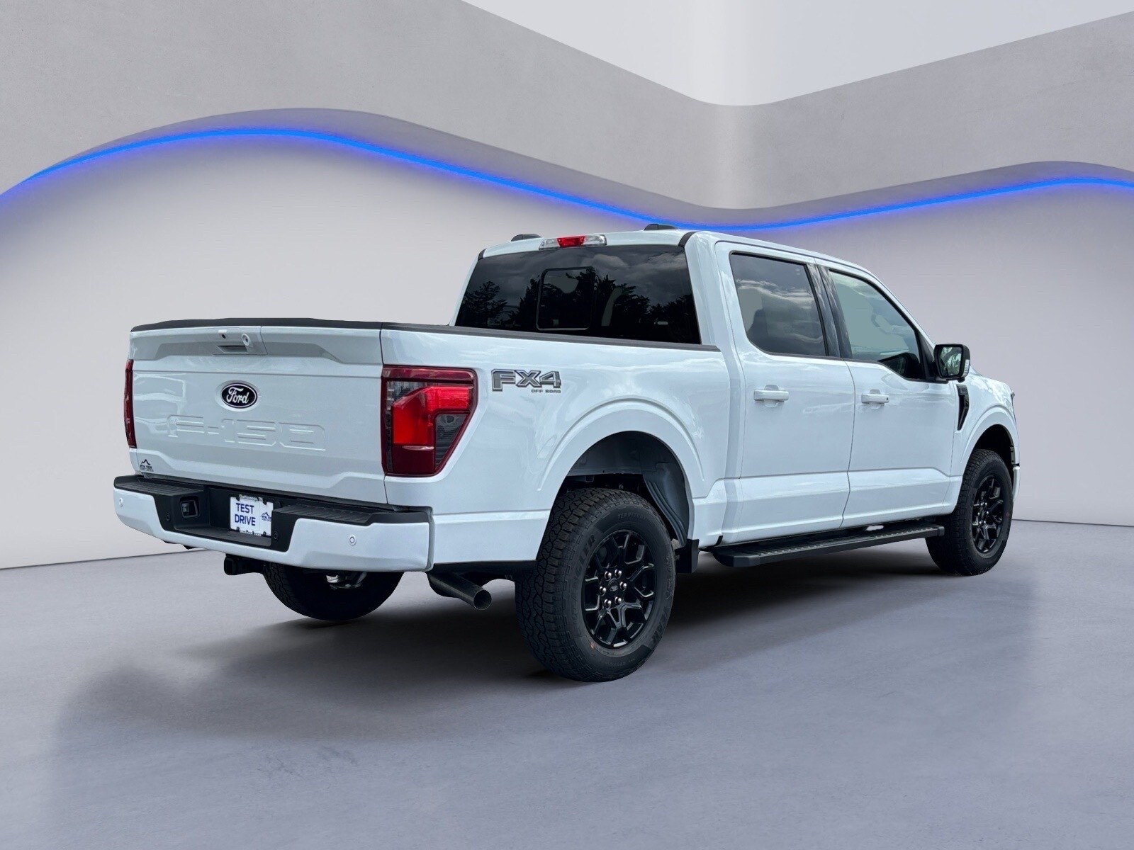 2025 Ford F-150 XLT photo 3
