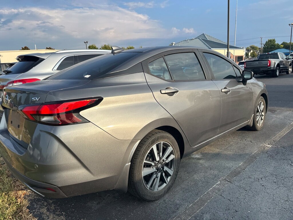 Used 2021 Nissan Versa 1.6 SV Sedan