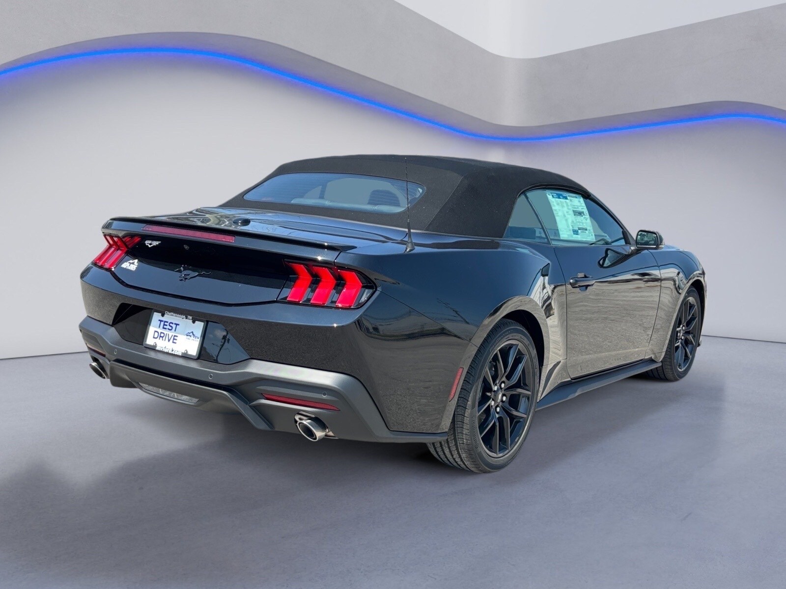2025 Ford Mustang EcoBoost Premium Convertible photo 4