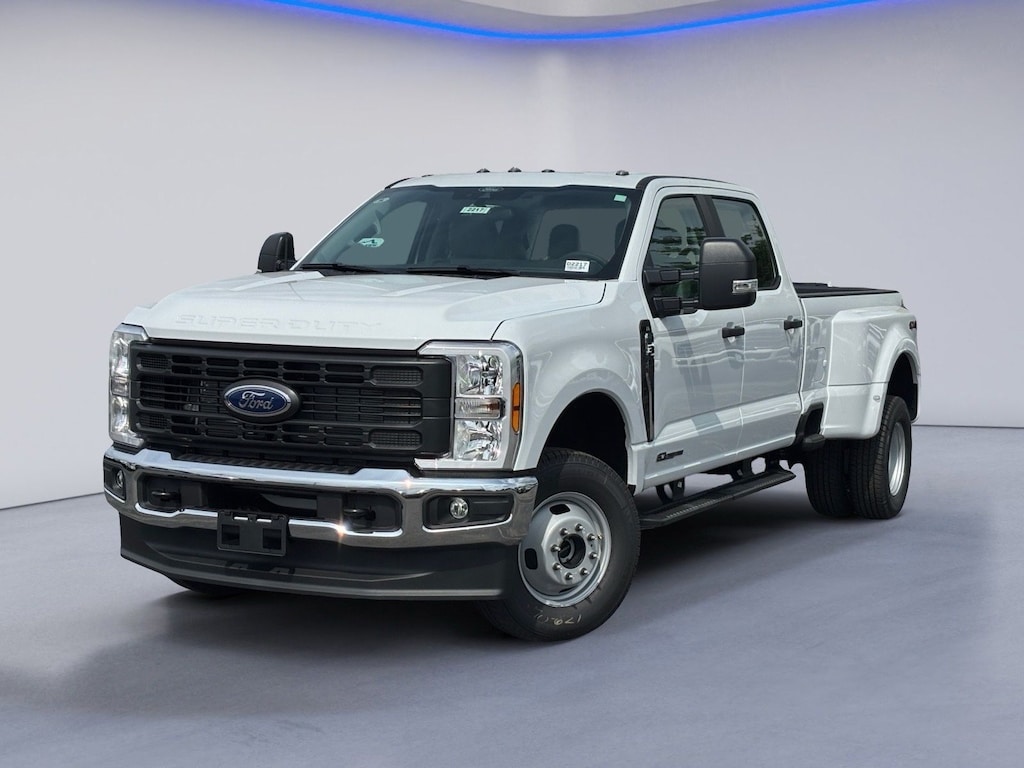 New 2026 Ford F-350 XL DRW Truck Crew Cab