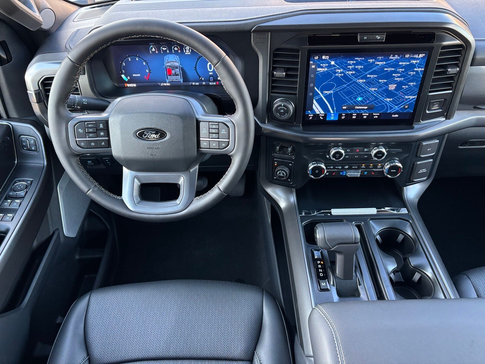 2025 Ford F-150 Lariat photo 3