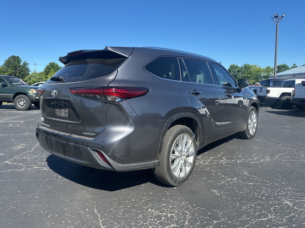 Certified 2023 Toyota Highlander Limited SUV