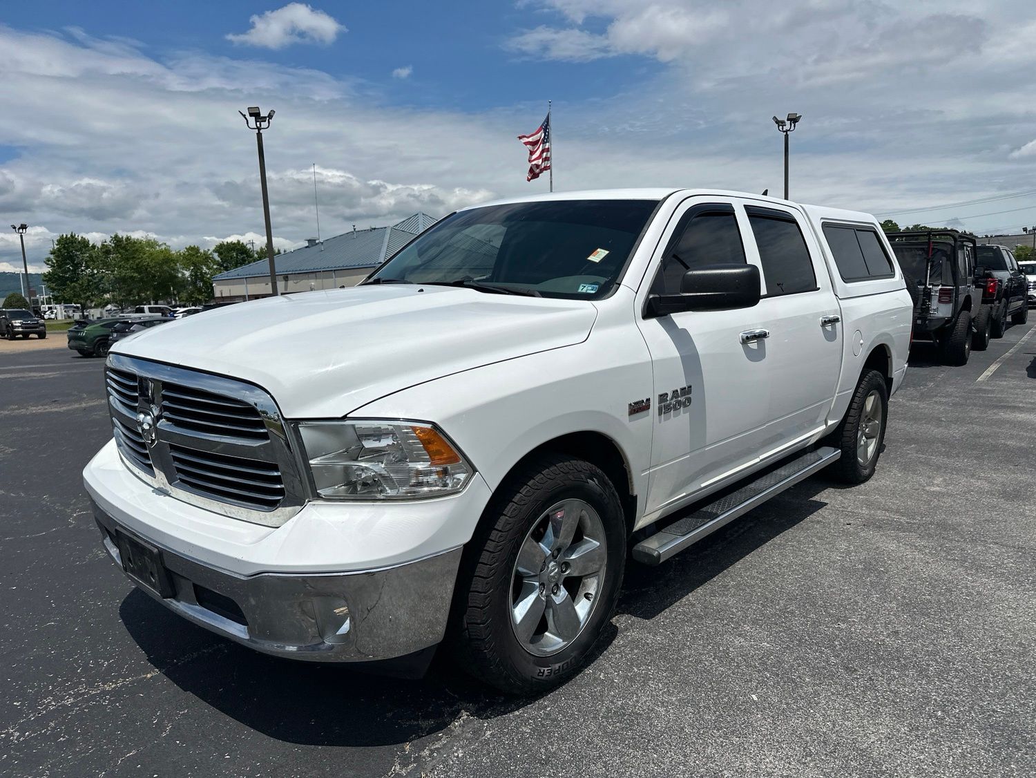 2015 RAM 1500 Big Horn/Lone Star 4x4 Crew Cab's photo