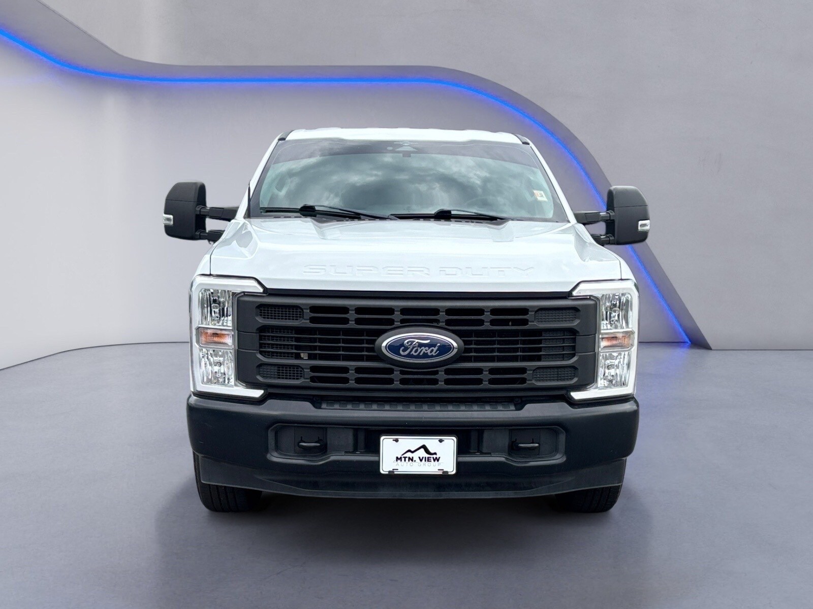 2023 Ford F-250 XL photo 3