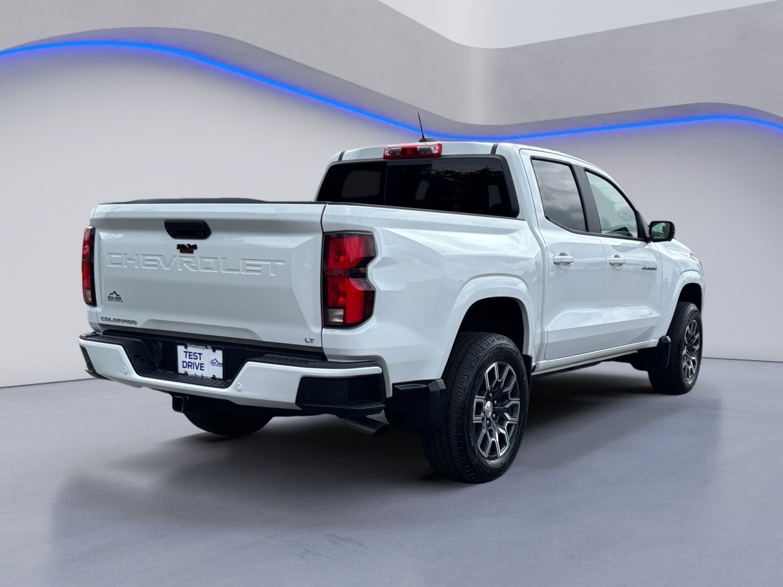 2023 Chevrolet Colorado LT photo 4