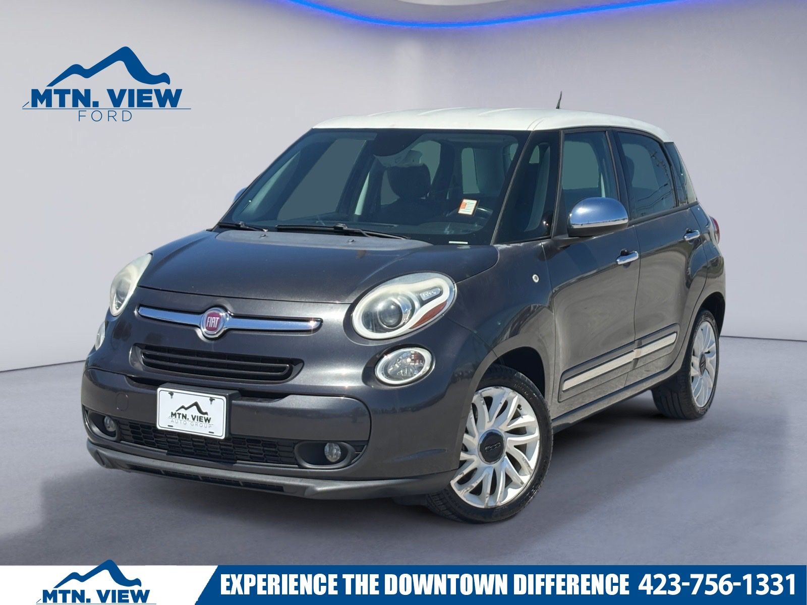 2015 FIAT 500L Lounge's photo