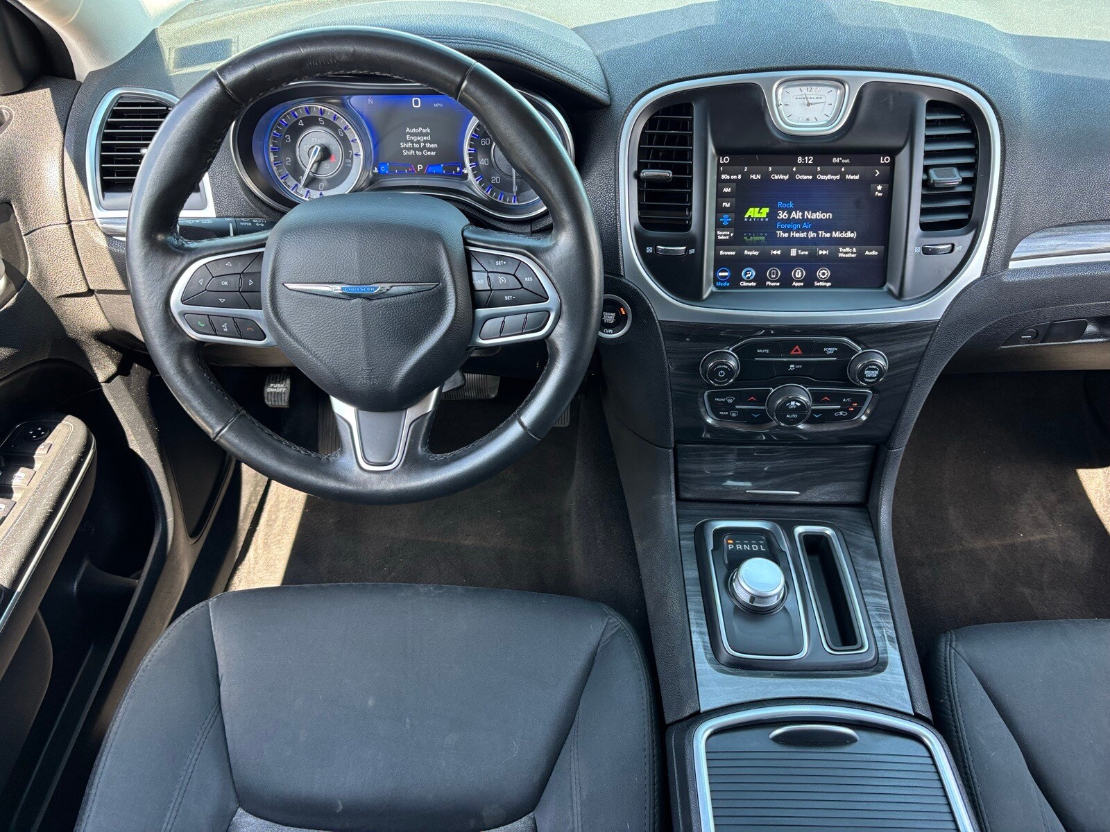 2020 Chrysler 300 Touring photo 3