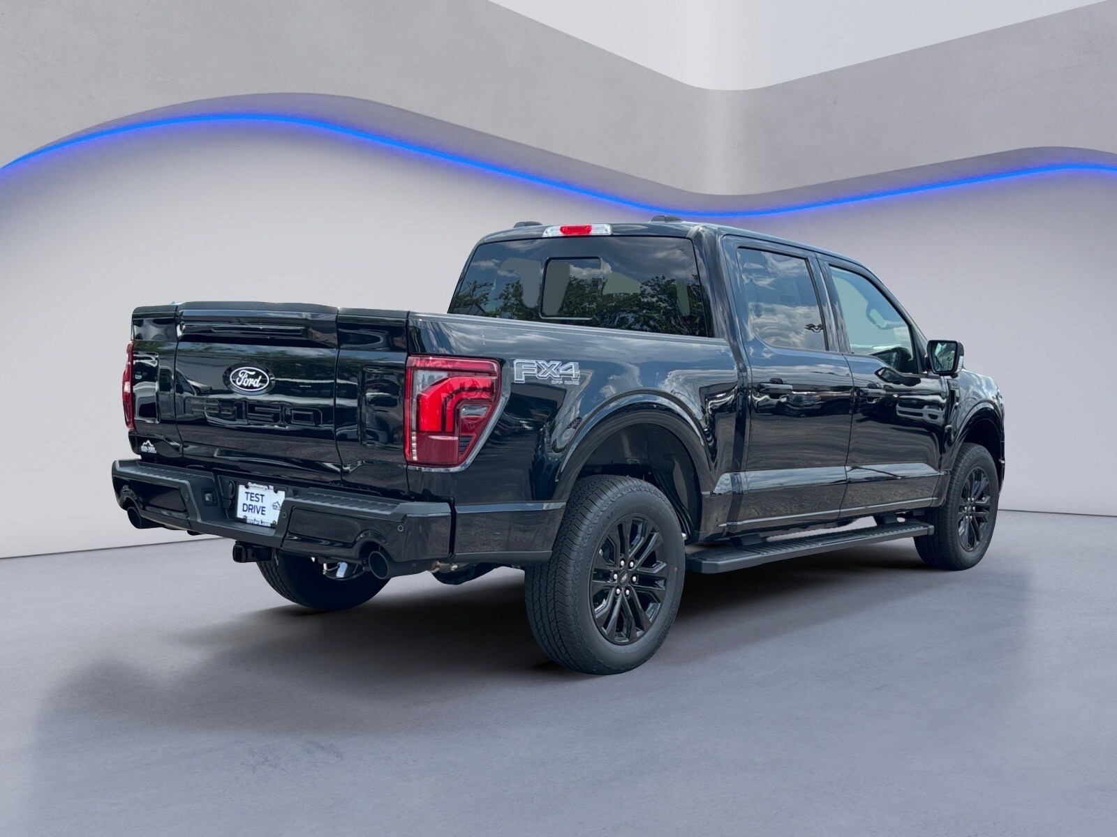 2025 Ford F-150 Lariat photo 3