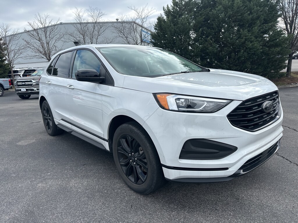 Used 2023 Ford Edge SE SUV
