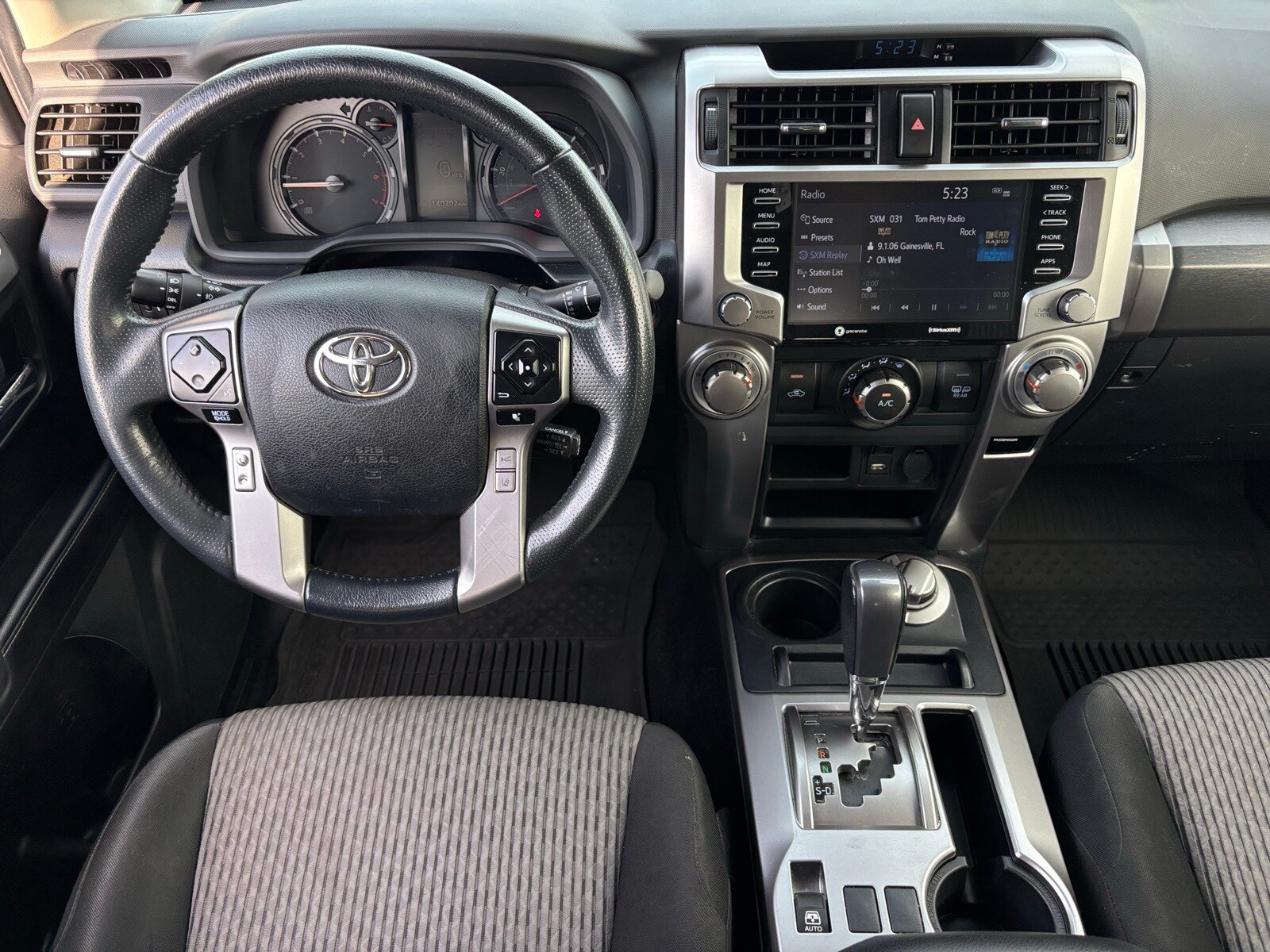 2022 Toyota 4Runner SR5 photo 3