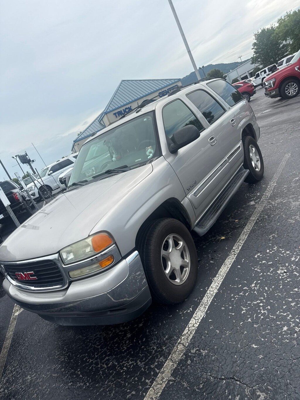 Used 2005 GMC Yukon SLT SUV