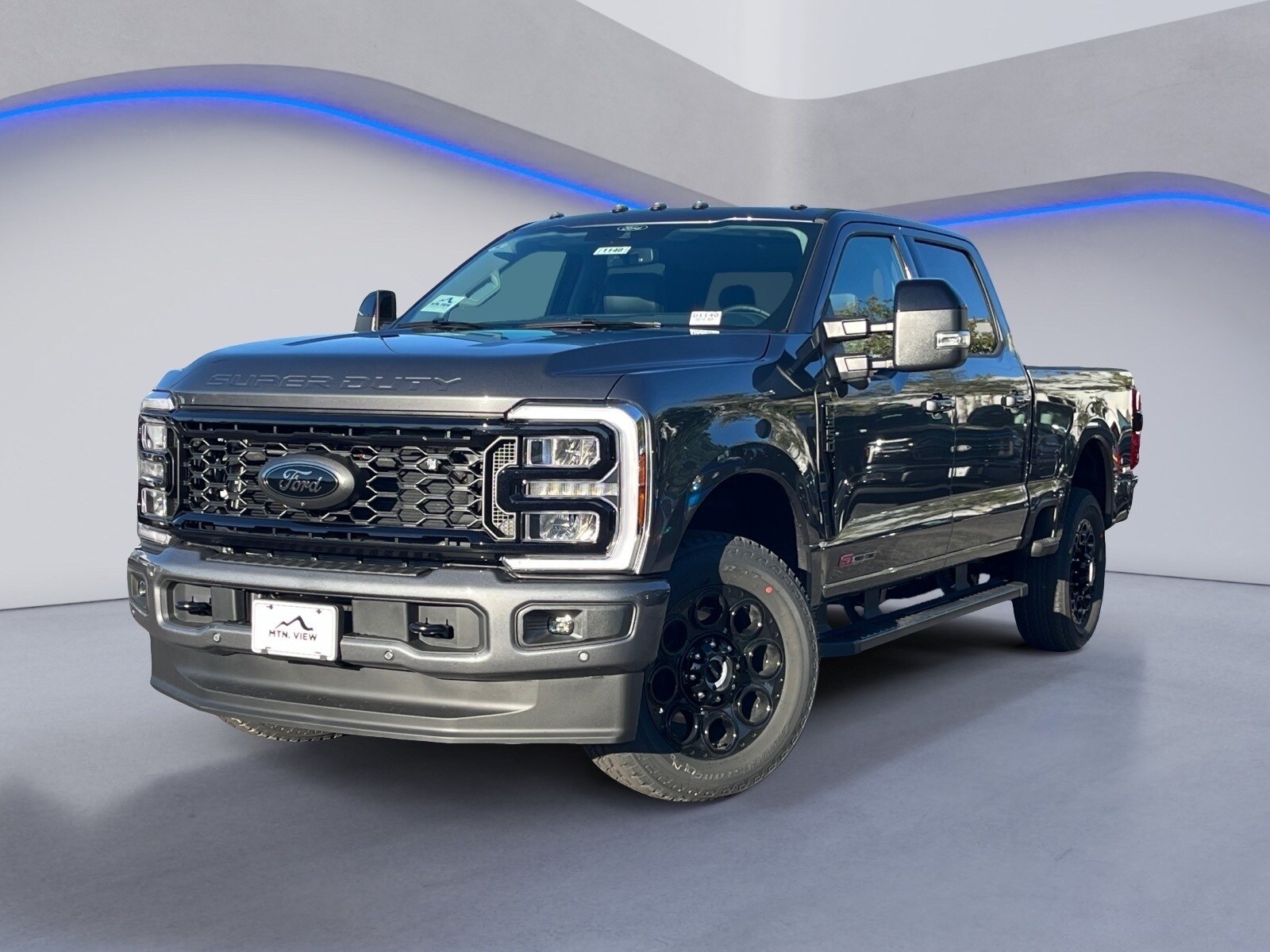 2026 Ford F-350 Lariat photo 2