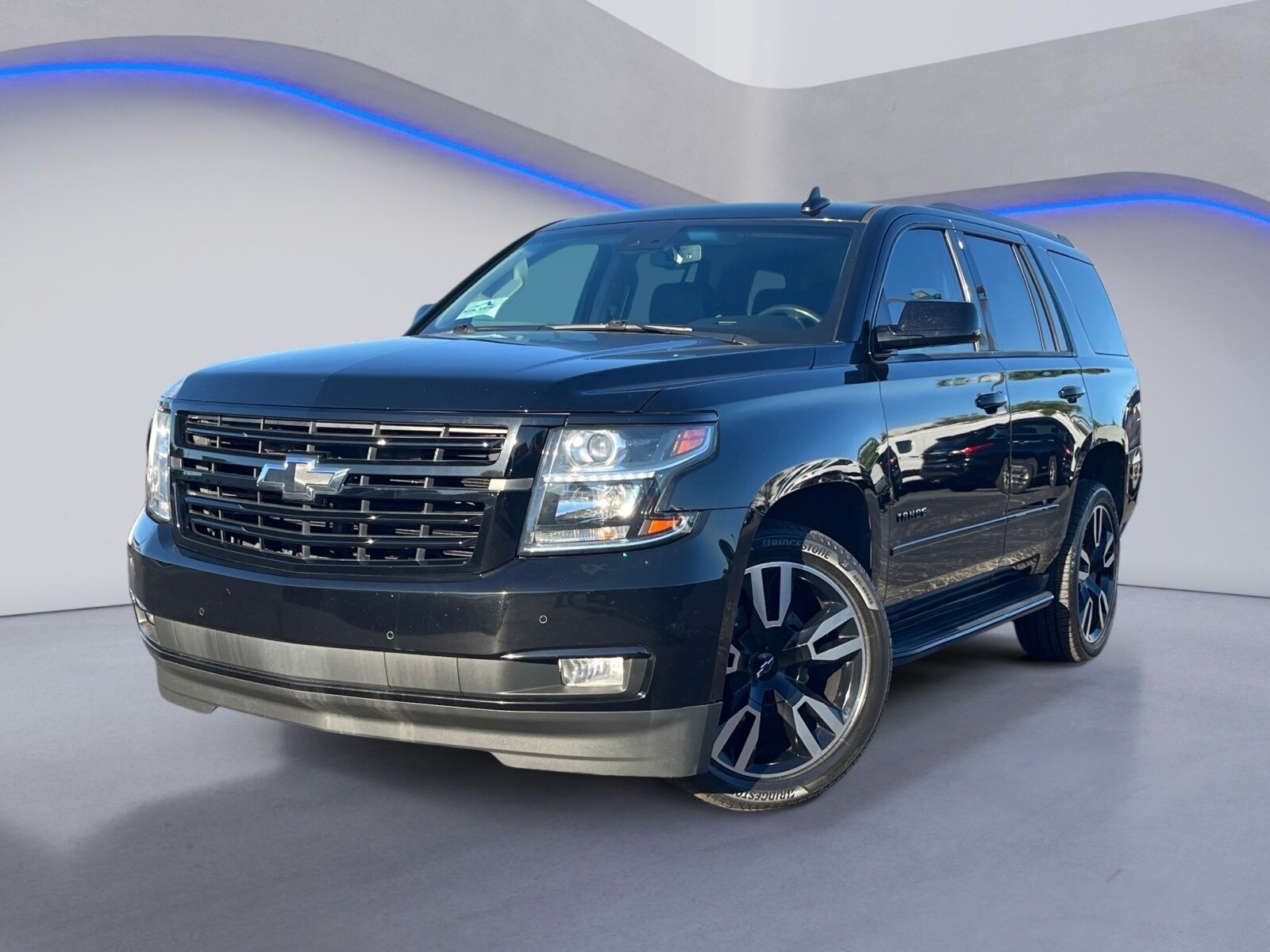 2019 Chevrolet Tahoe Premier photo 2