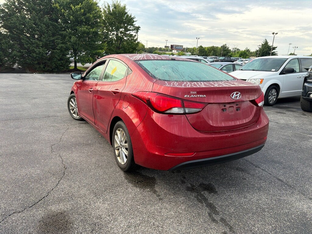 Used 2016 Hyundai Elantra SE Sedan