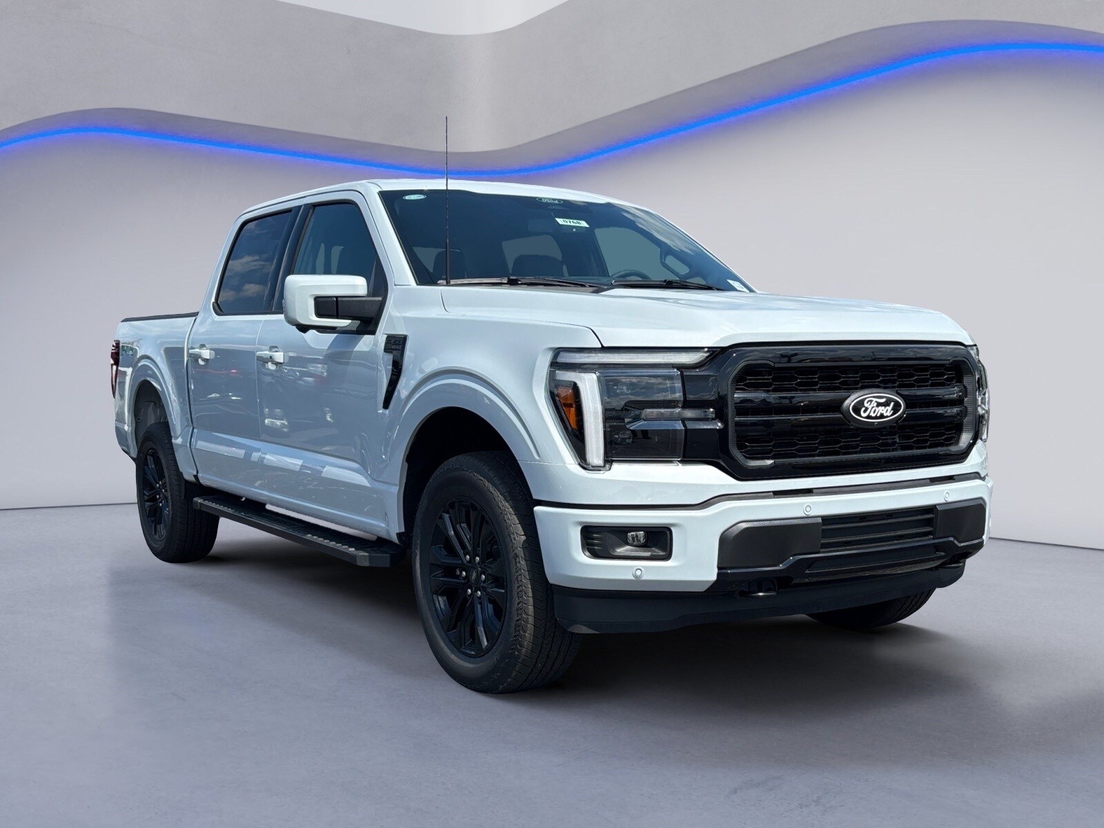 2025 Ford F-150 Lariat photo 3