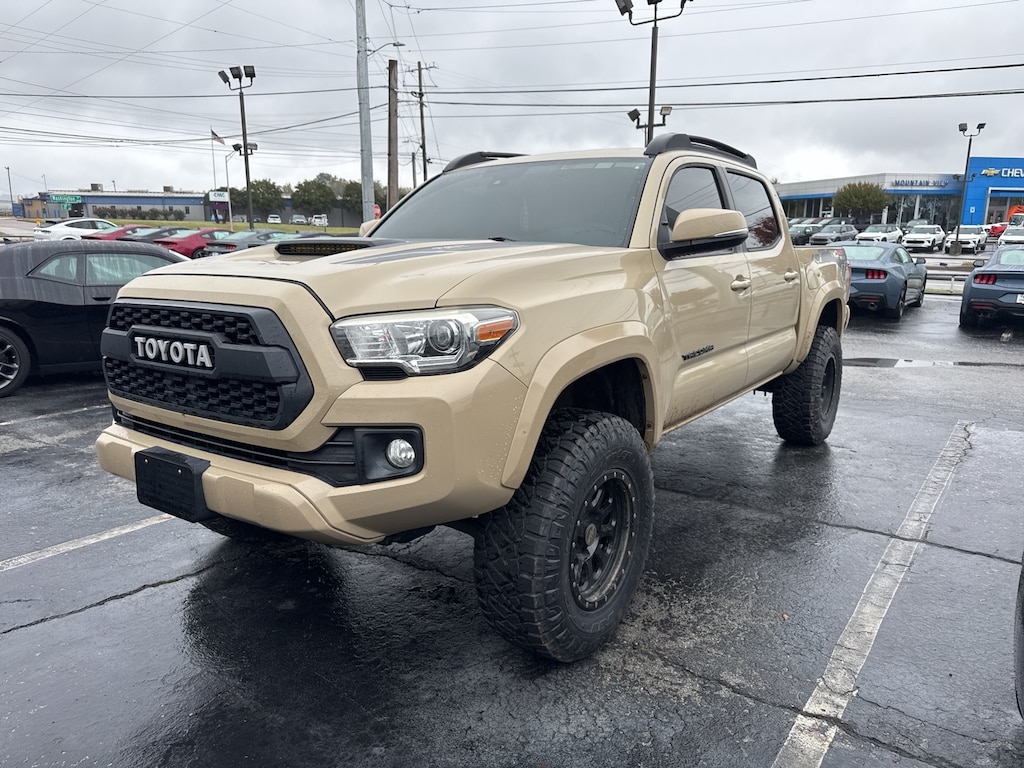 Used 2018 Toyota Tacoma V6 Truck