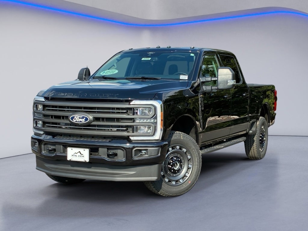 New 2027 Ford F-250 XLT Truck Crew Cab