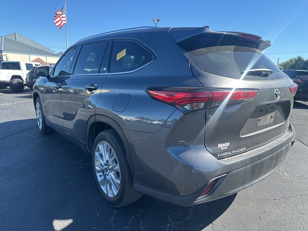 Certified 2023 Toyota Highlander Limited SUV