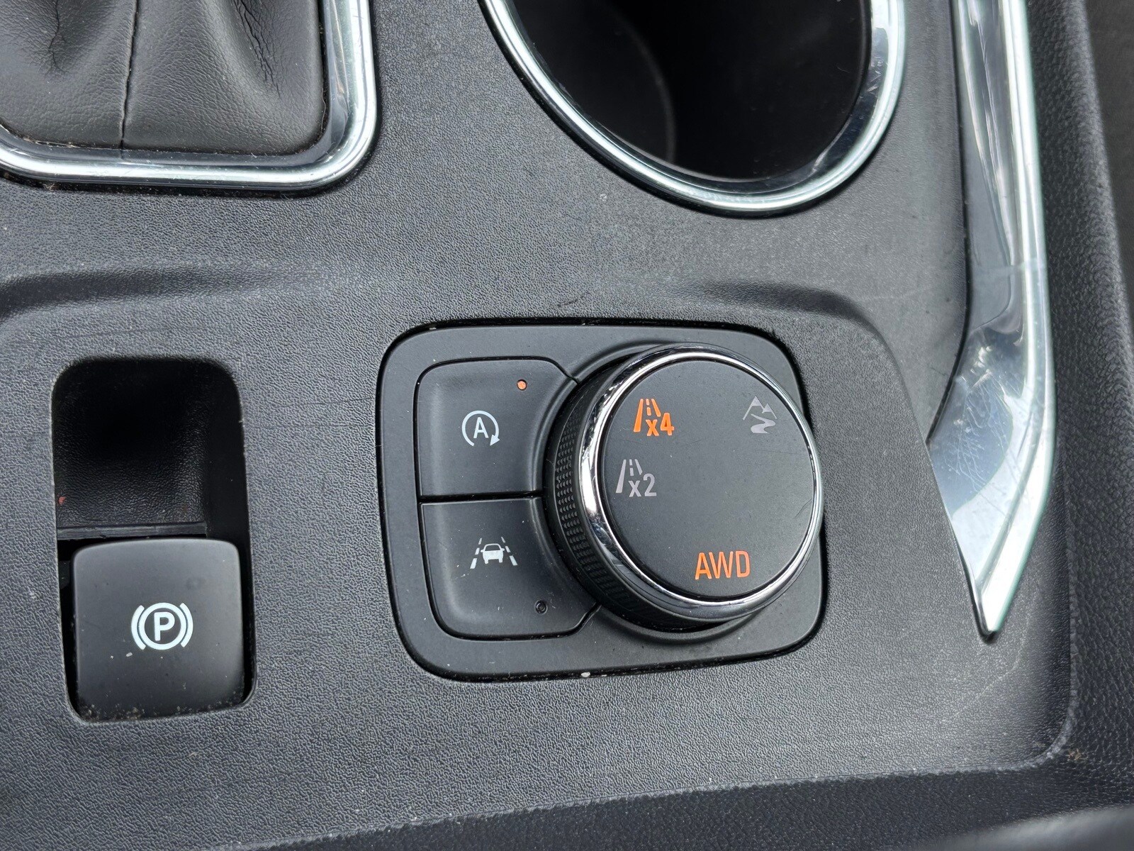 2023 Chevrolet Traverse 1LT photo 4