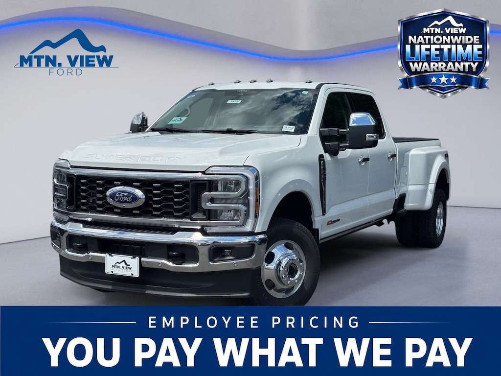 New 2026 Ford F-350 Lariat DRW Truck Crew Cab