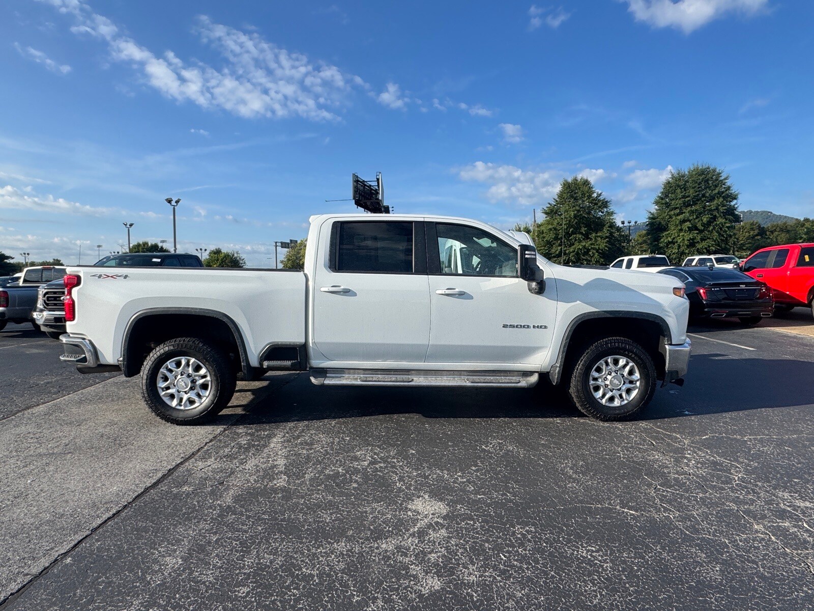 2020 Chevrolet Silverado 2500HD LT photo 2