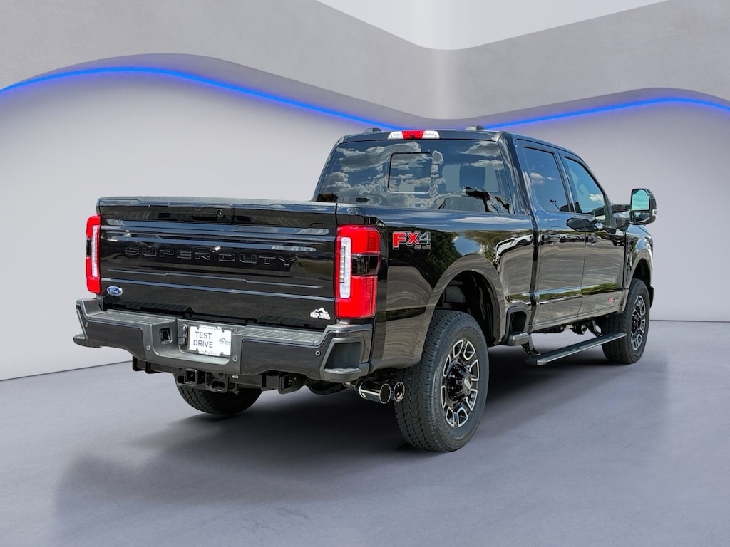 New 2026 Ford F-350 Platinum Truck Crew Cab