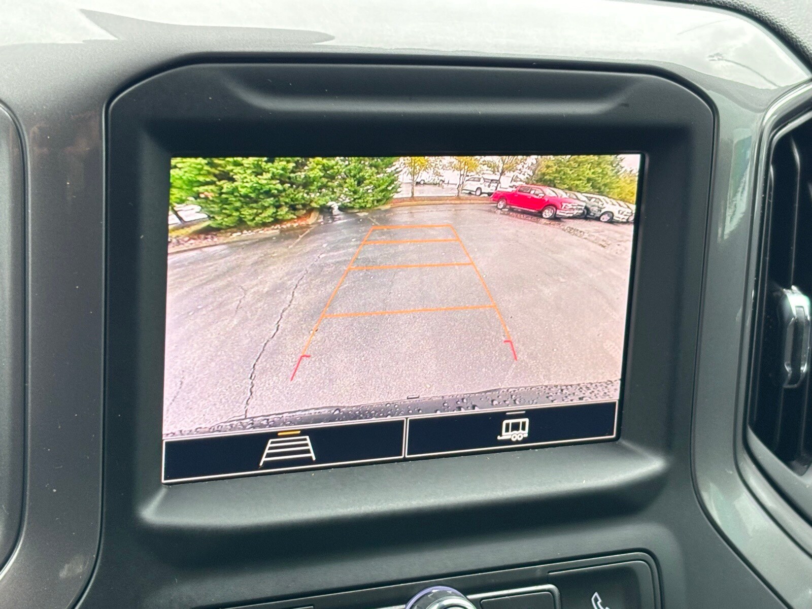 2023 Chevrolet Silverado 1500 Custom photo 4