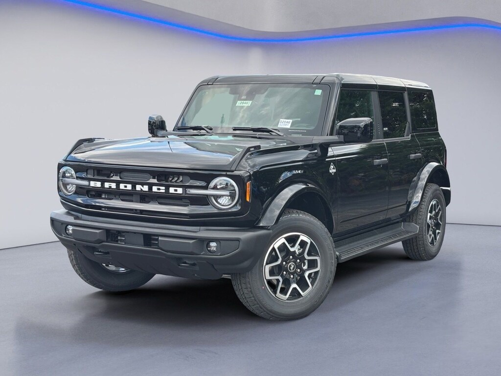 New 2026 Ford Bronco Outer Banks SUV
