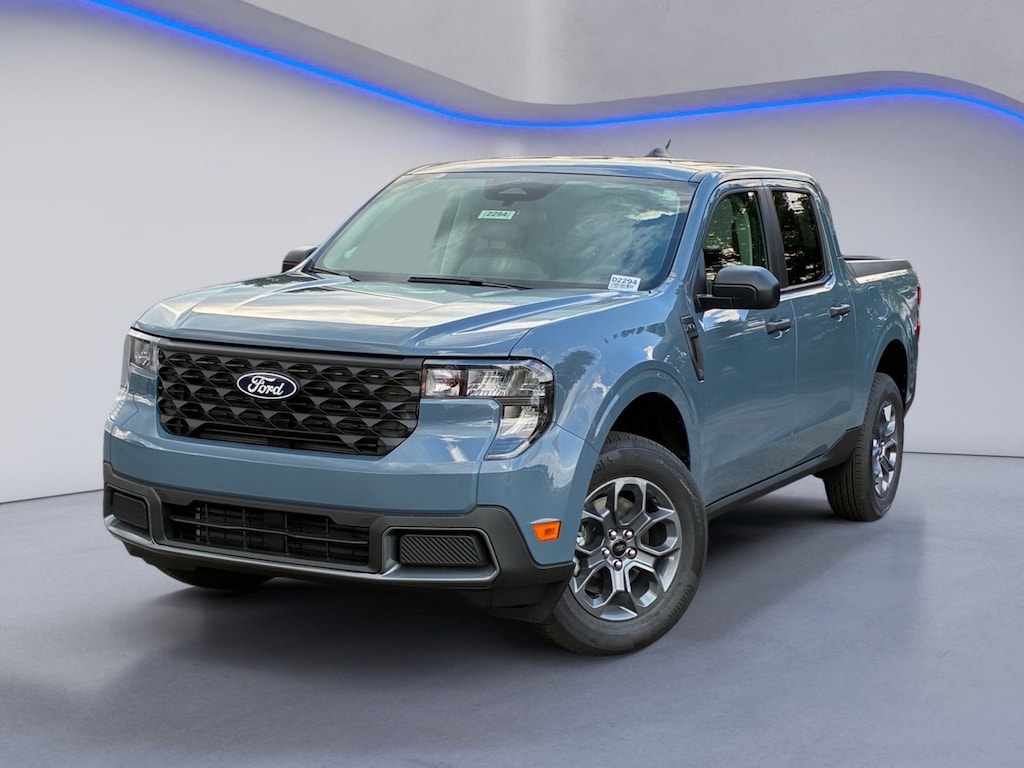New 2026 Ford Maverick XLT Truck Crew Cab